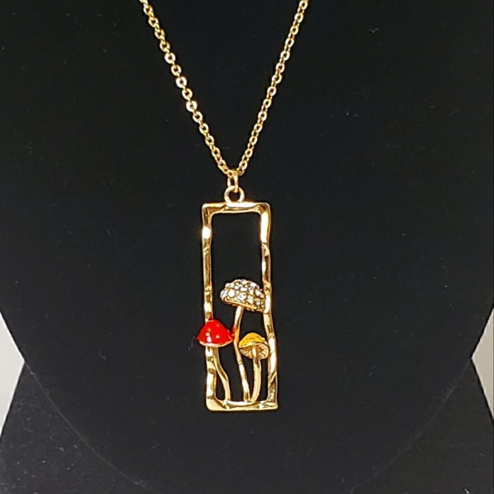 3-D MUSHROOM NECKLACE Nature Jewelry
